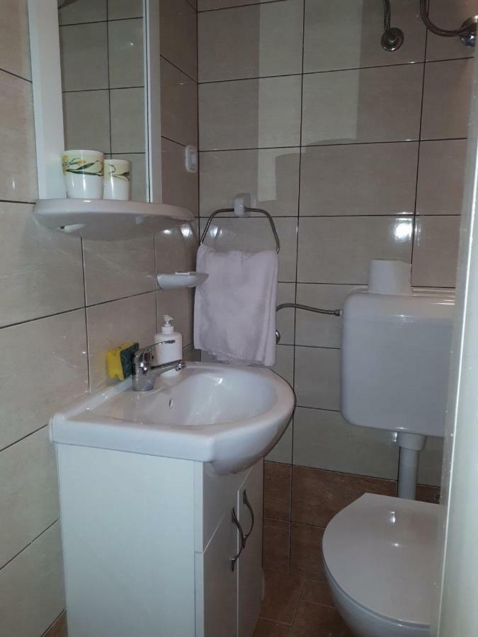 Guest House Robert I Mirna Bale Luaran gambar